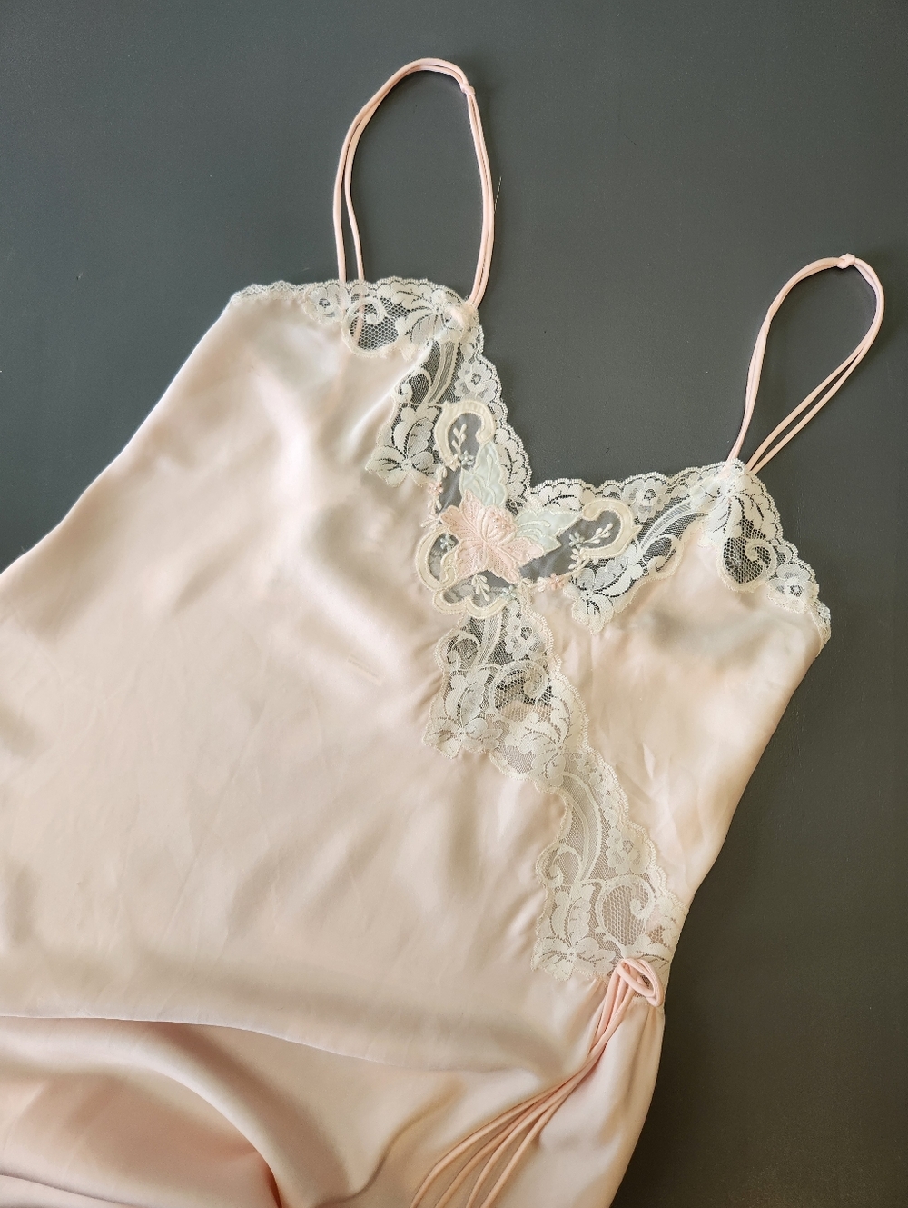 Sara Beth Vintage 90s 80s Light Pink Polyester Lace Trim Nightgown Chemise Small